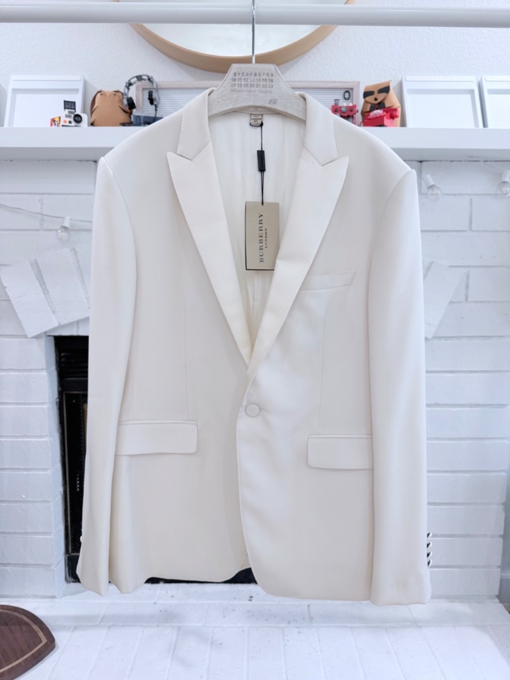 $1500 Burberry Stirling Wool One Button Tuxedo Satin Collar Blazer Suit Top